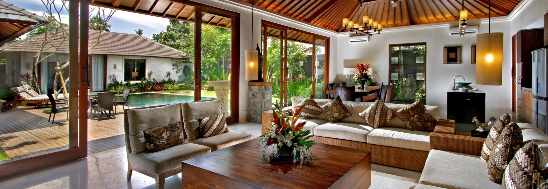 vacation_house_interior-wallpaper-1920x1200-1920x664